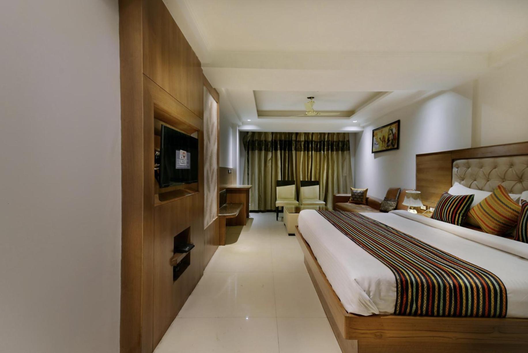Hotel Lotus Paradise - Banquet & Dining - Near Murthal Sukhdev Rāi 外观 照片