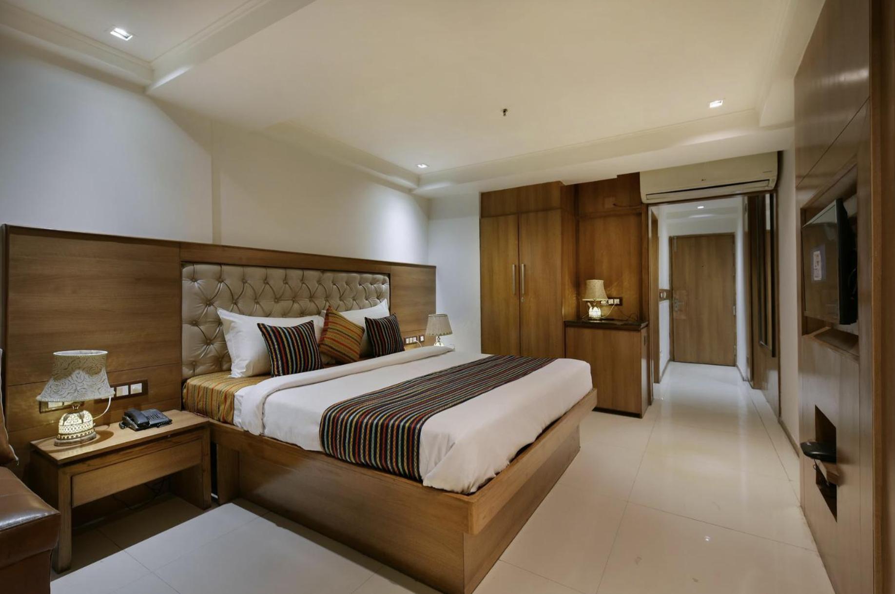 Hotel Lotus Paradise - Banquet & Dining - Near Murthal Sukhdev Rāi 外观 照片